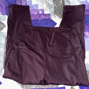 Zyia Cropped Legging